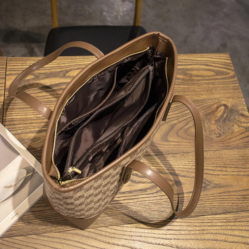 حقيبة كتف جلد PU نسائية فاخرة