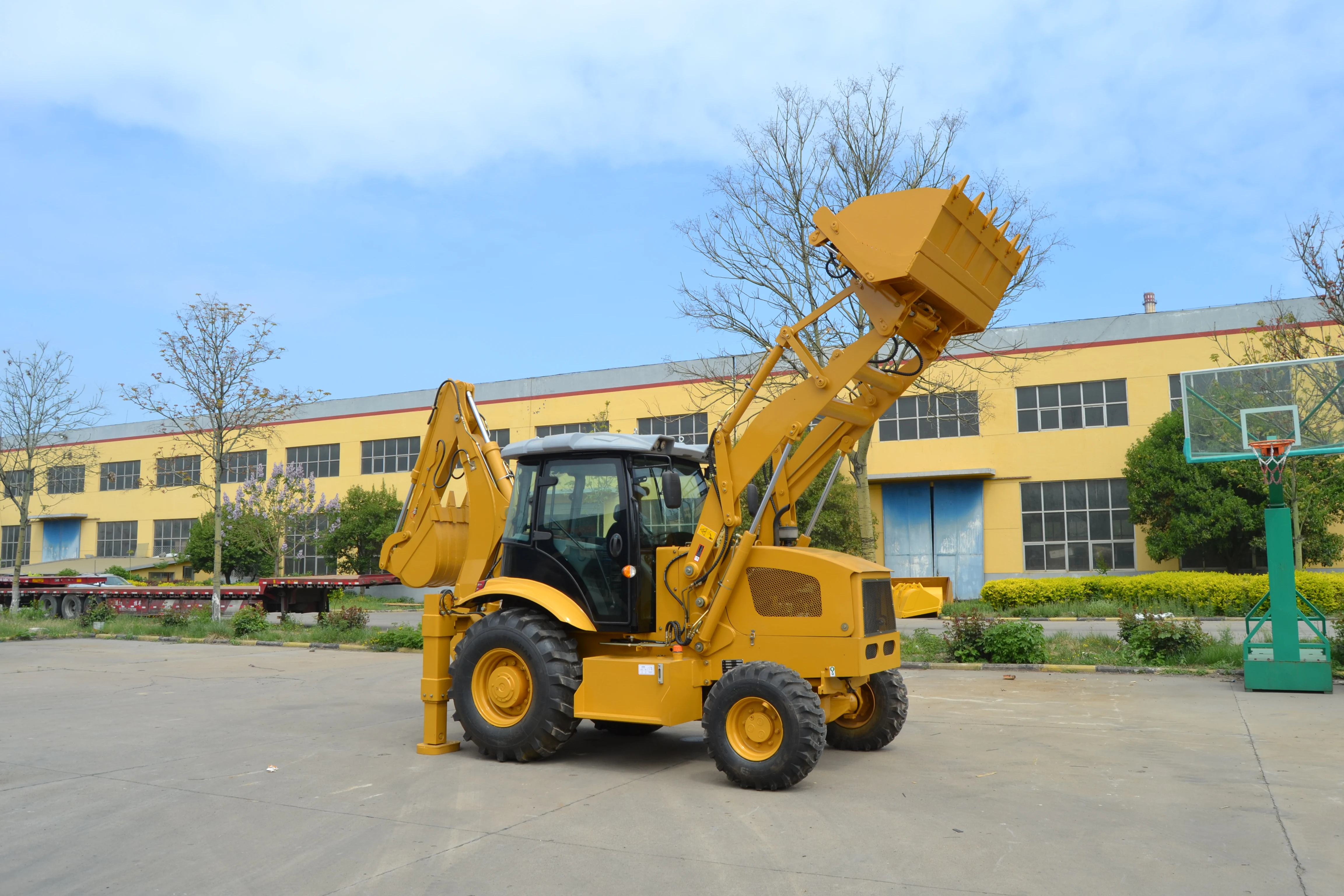 Рисунок 4 - Экскаватор-погрузчик