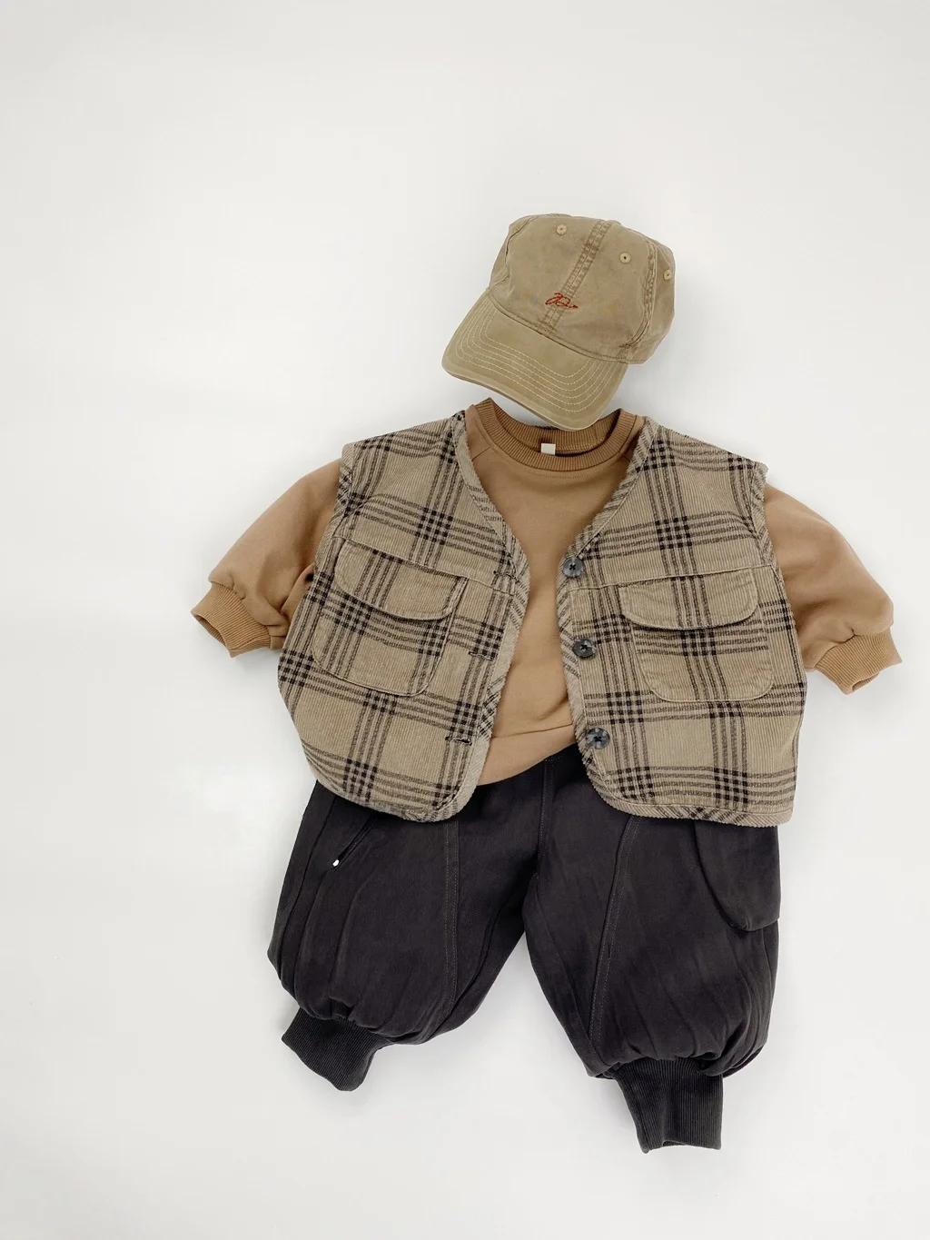 Kids Loose Fit Cargo Pants with Pockets for Spring