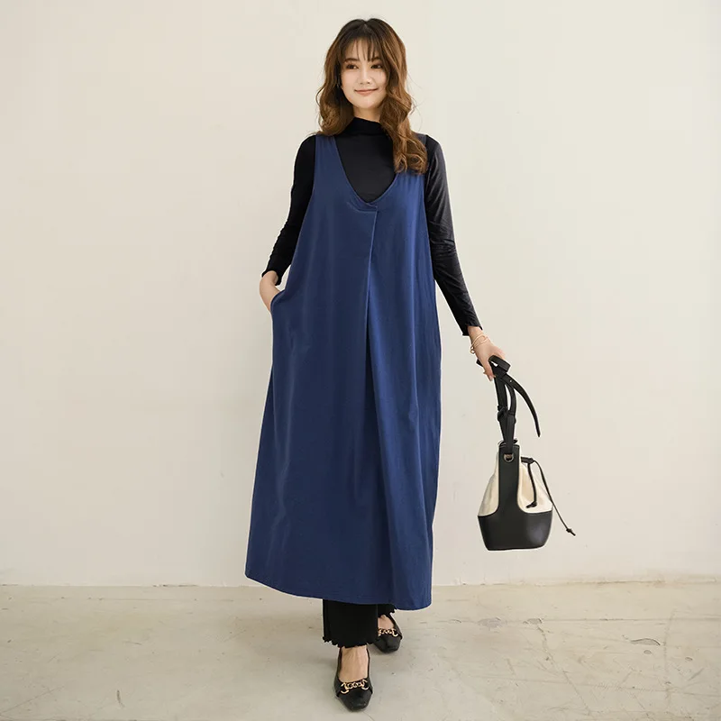 

2022 Autumn and Winter New Sleeveless Long Insert Pocket Japanese Loose V-neck Waistcoat Solid Color Womens New Dress