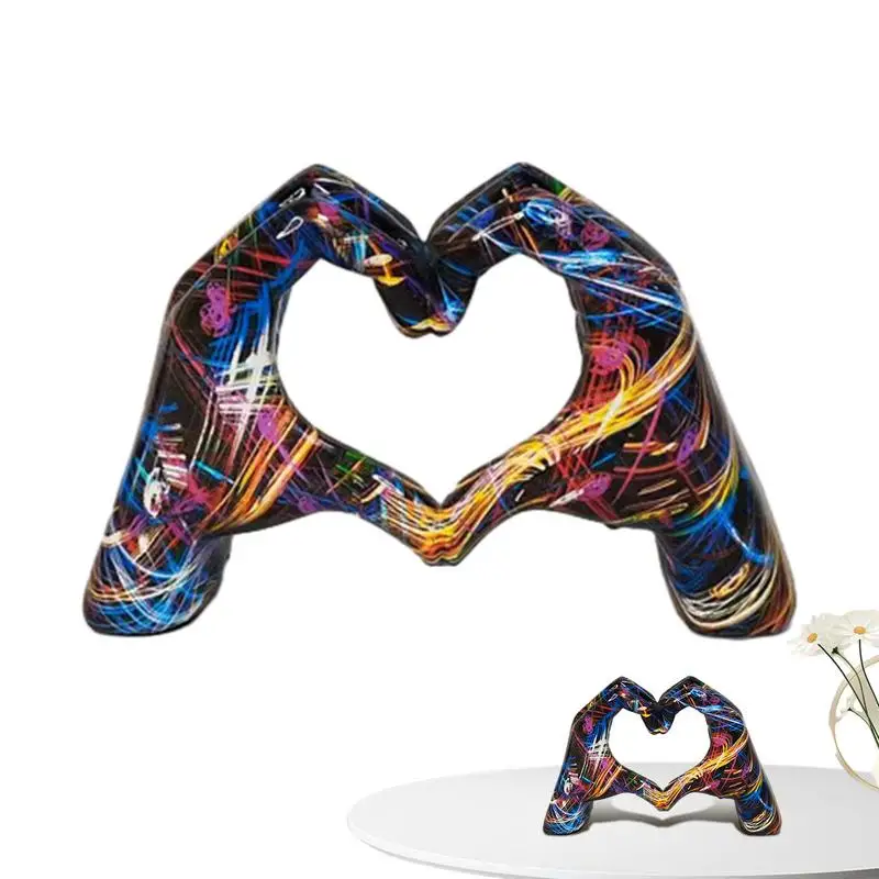 

Heart Hands Sculpture Resin Hand Figurines with love Heart Gesture Statue Wedding Home Living Room Desktop Ornaments