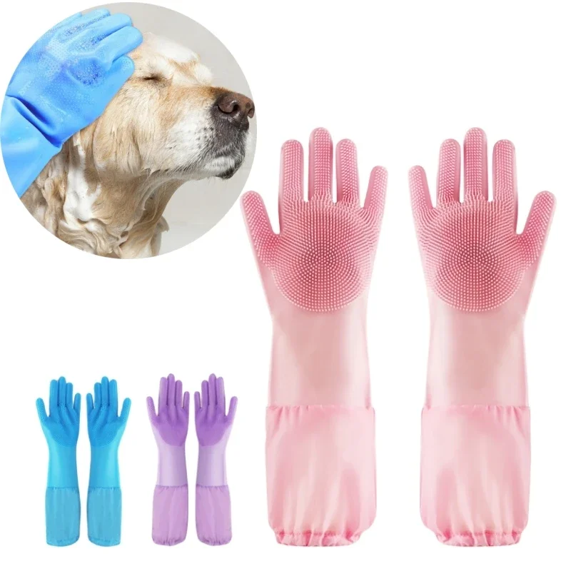 Silicone glove on hand during bath