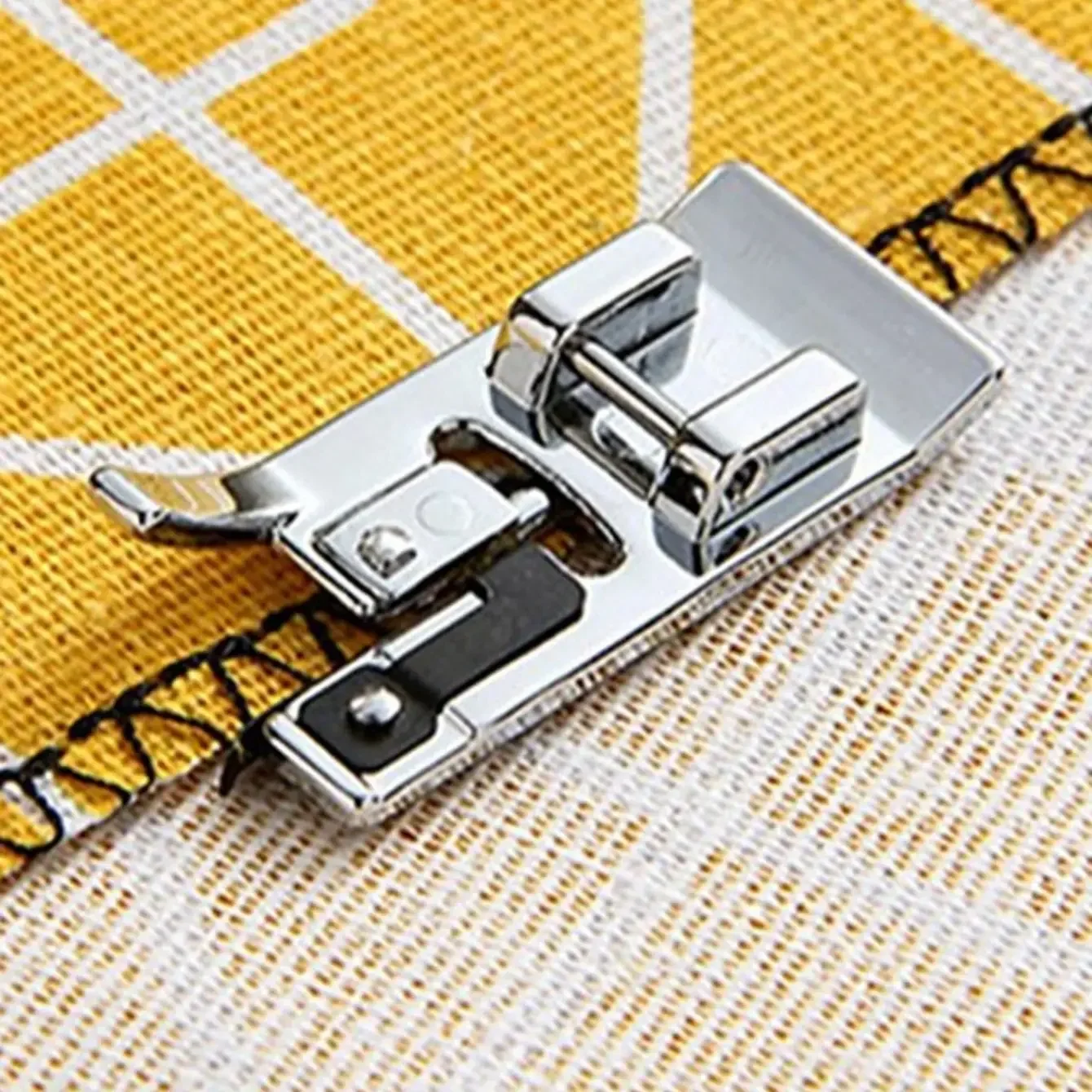 Overlock Overcast Sewing Machine Presser Foot SA135 For Singer Brother Juki All Low Shank Snap-On Sewing Machine Accessories