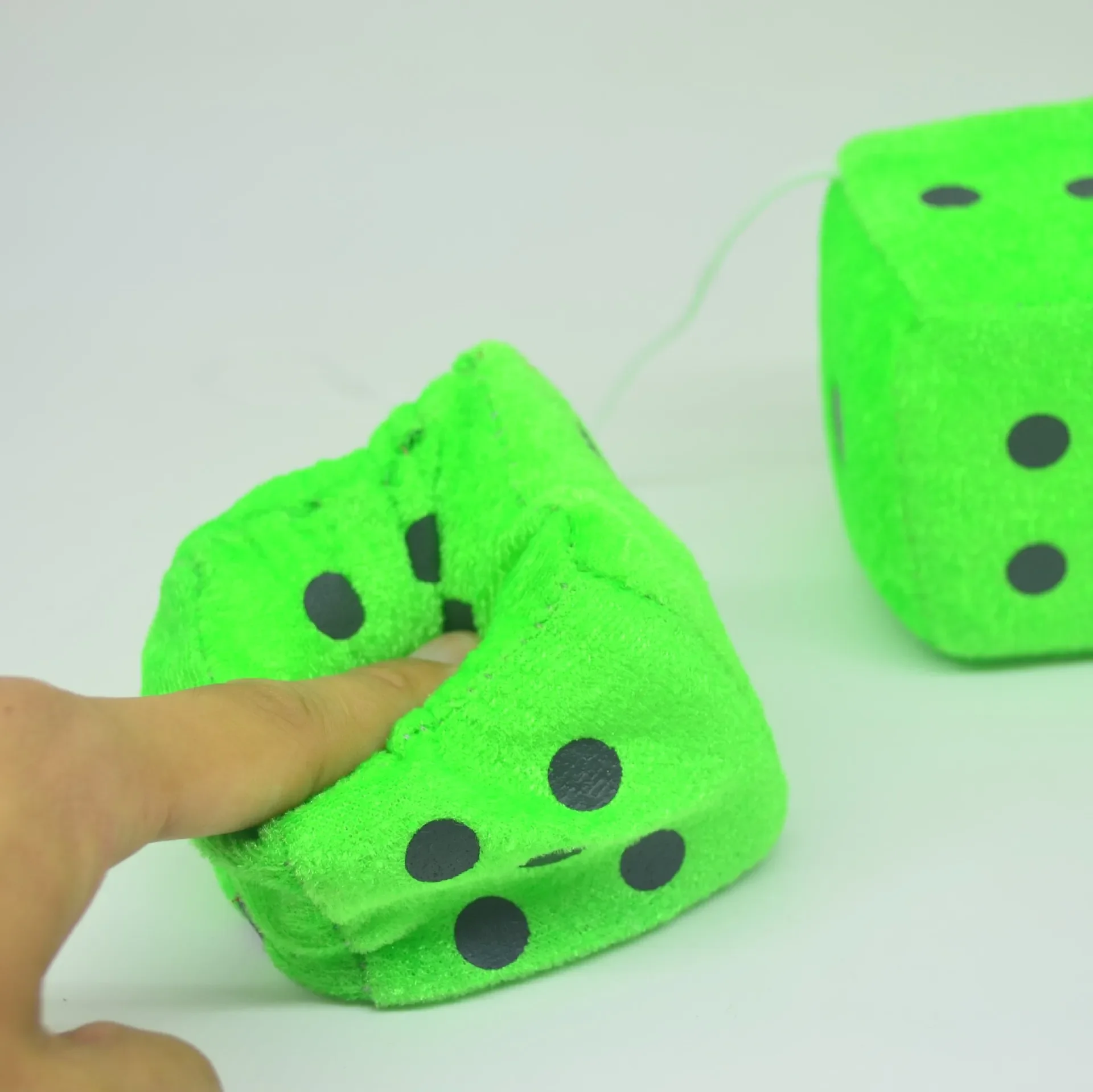 Car Decoration Accessories Auto Soft Fuzzy Dice Dots Rear View Mirror Hanger Decoration Car Styling Interior Accessorie 6 Colors 2PCS