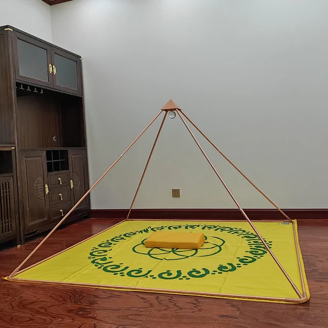 瞑想用ピラミッド・テント