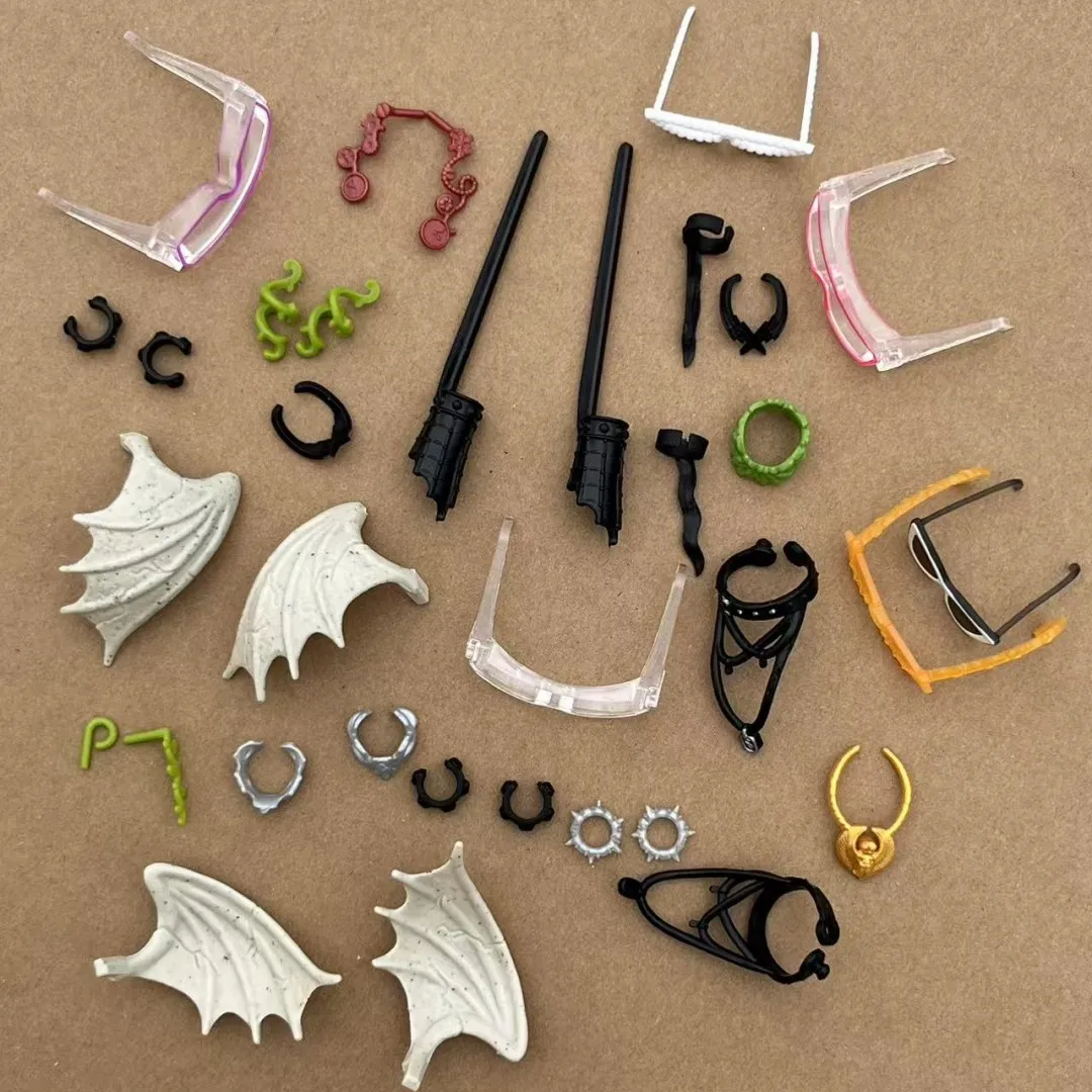 Monster-Puppen-Ohrringe, Flügel, Halsketten, DIY-Puppen-Accessoires, Handring, Brille, originale Puppenteile