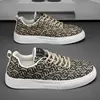 2024 Autumn New Canvas Men Low-help Small Print Board Shoes Thick Sole Casual Fashion Shoes 4
