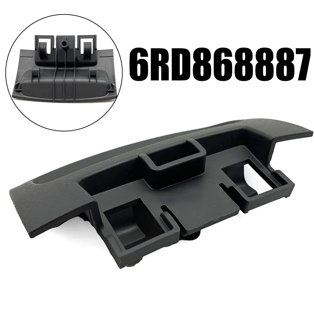 견고하고 신뢰할 수 있는 후면 콘솔 팔걸이 커버는 '11년부터 '18년까지의 폴로 시리즈에 맞게 설계되었습니다.