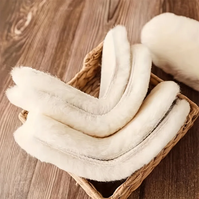 1 Pair of Thick Plush Soft Insoles with Plush, Cold Resistant, Breathable, Sweat Absorbing, Comfortable Soft Sole