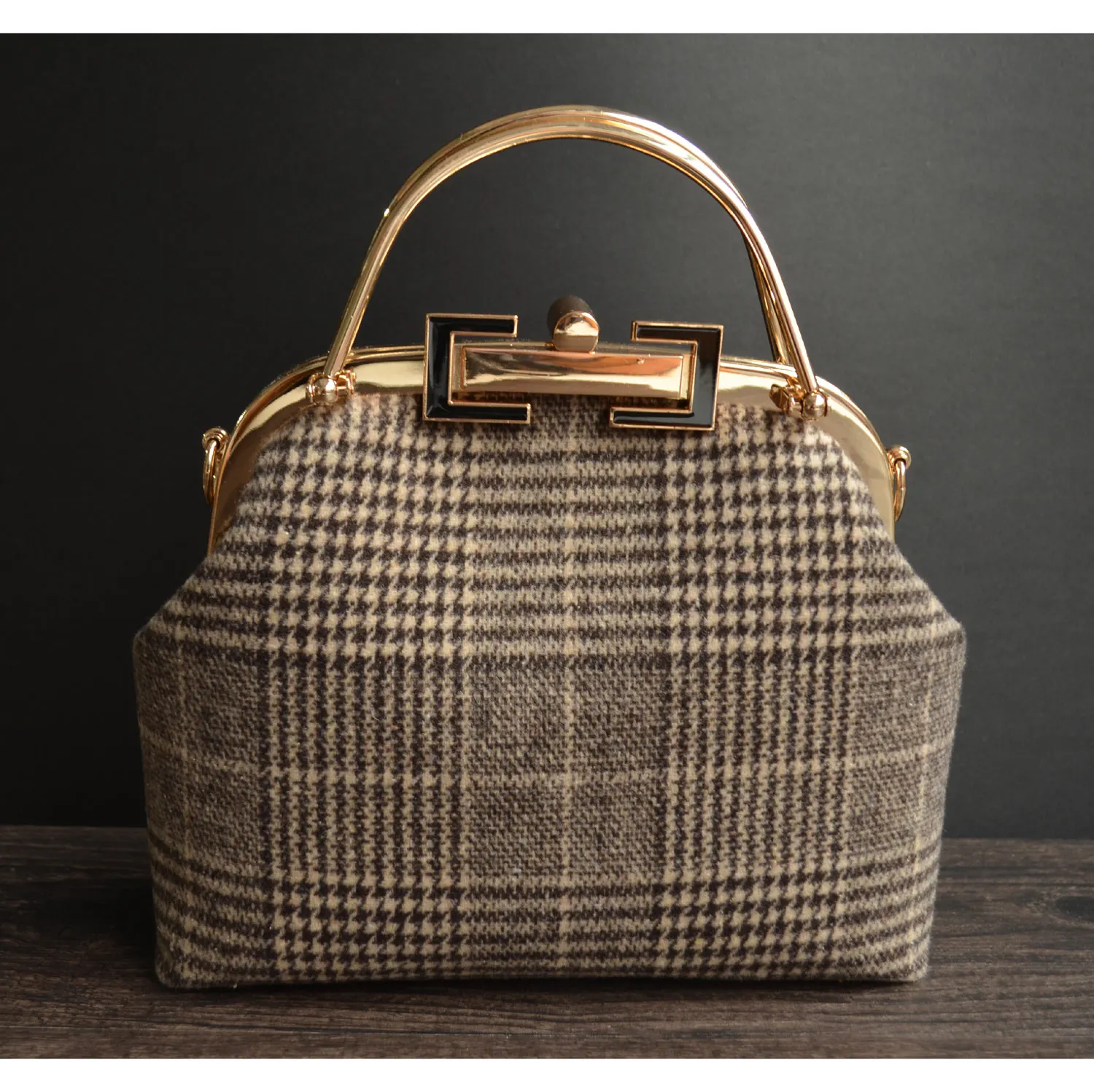 Shell Lock Bag Vintage Plaid Women Handbags Purses Chain Handmade