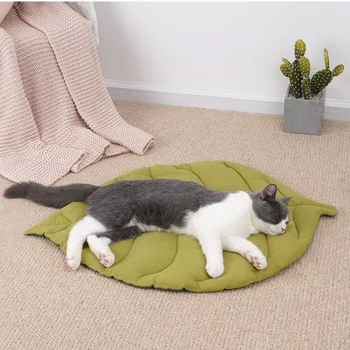 Leaf Shape Pet Mat 1