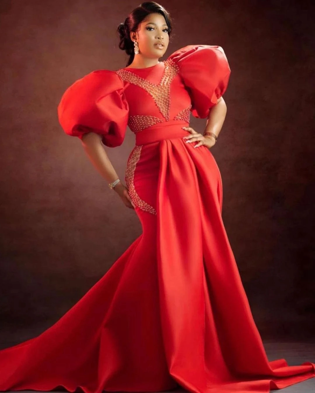 

Charming Red Satin Mermaid O-Neck Prom Dresses Puffy Short Sleeves With Train Evening Gowns Custom Made Sheer Beaded Prom Gown