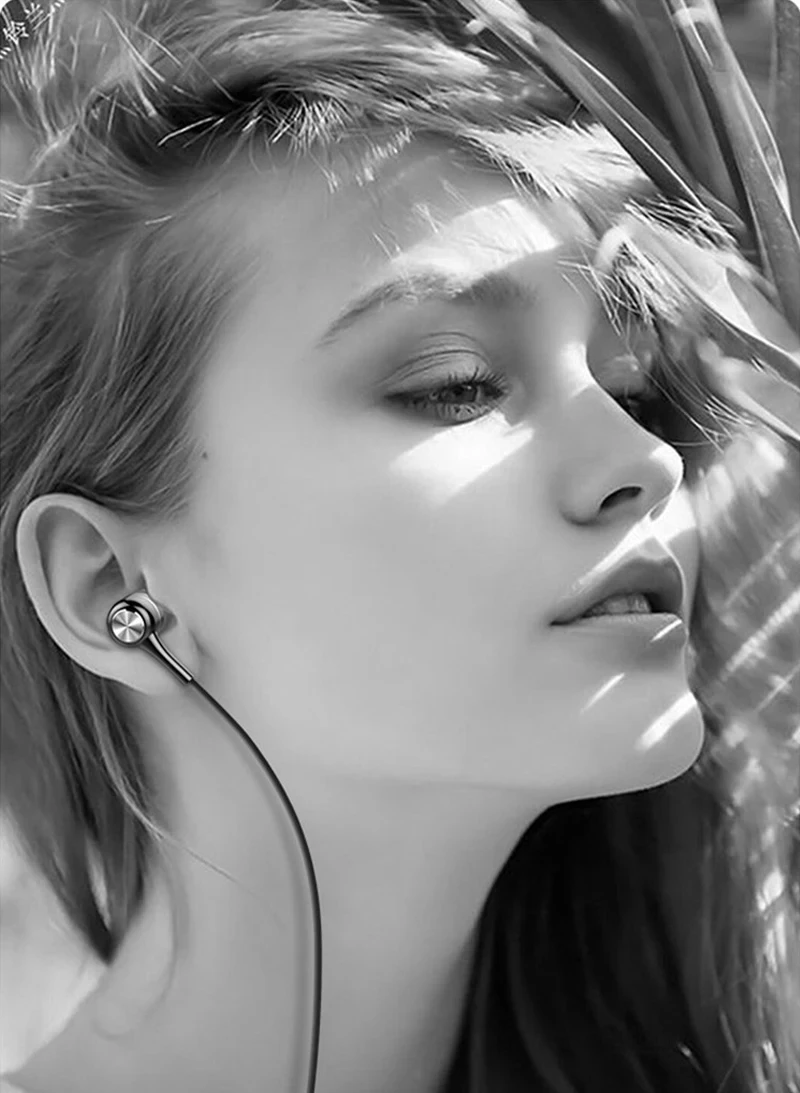 3.5 Wired Headphones 3.5mm Sport Earbuds with Bass Phone Earphones Stereo Headset Mic volume control Music