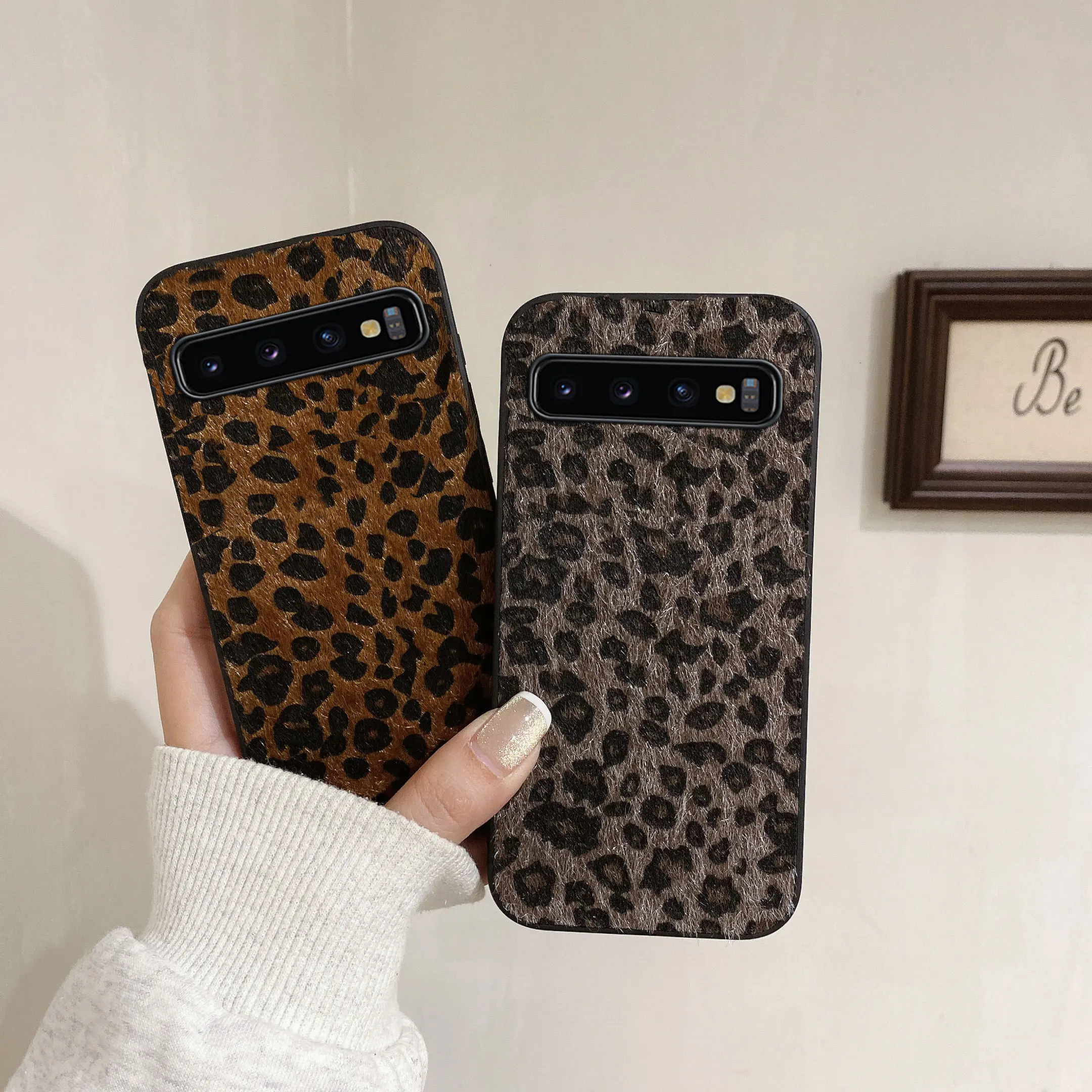 Retro Style Leopard Print Plush Leather Phone Case