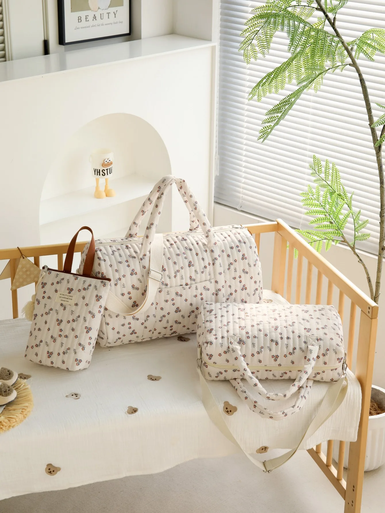 Korean Ins Floral Printed Cotton Large-Capacity Travel Mommy Bag Lightweight Multi-Functional Portable Baby Carrier Fashion