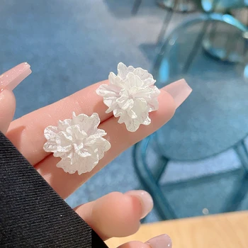 925 Silver Needle Korean Fashion White Flower Earrings For Women Wedding Jewelry 2025 Trending Flowers Earrings Birthday Gift