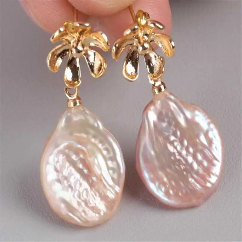 

Серьги-подвески с жемчугом в стиле барокко, 18 К