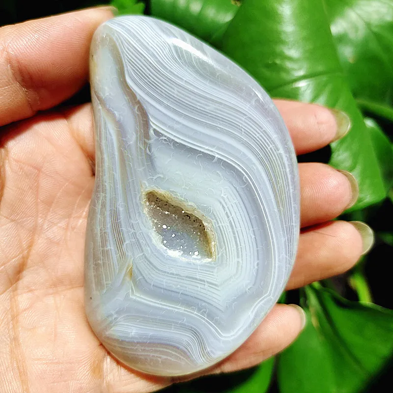 Natural Stone Lace Agate Palm Stone Spiritual Meditation Healing Yoga Exercise Feng Shui Crystal Room Ornament 2