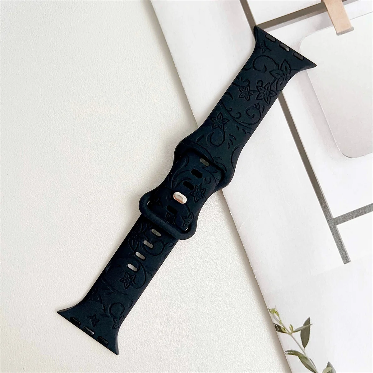 Watch Band For iWatch 42/44/45/49mm 38/40/41mm Silicone Fashion Watch Strap for Watch Series Ultra2 Se 9/8/7/6/5/4/3/2/1_voghion.com