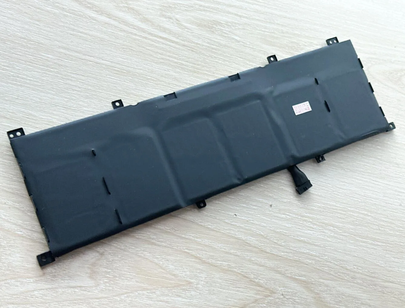 8N0T7-TMFYT-0TMFYT-Laptop-Battery-for-Dell-XPS-15-9575-D1805TS-D1605TS-P73F-DF13-Precision-5530.jpg