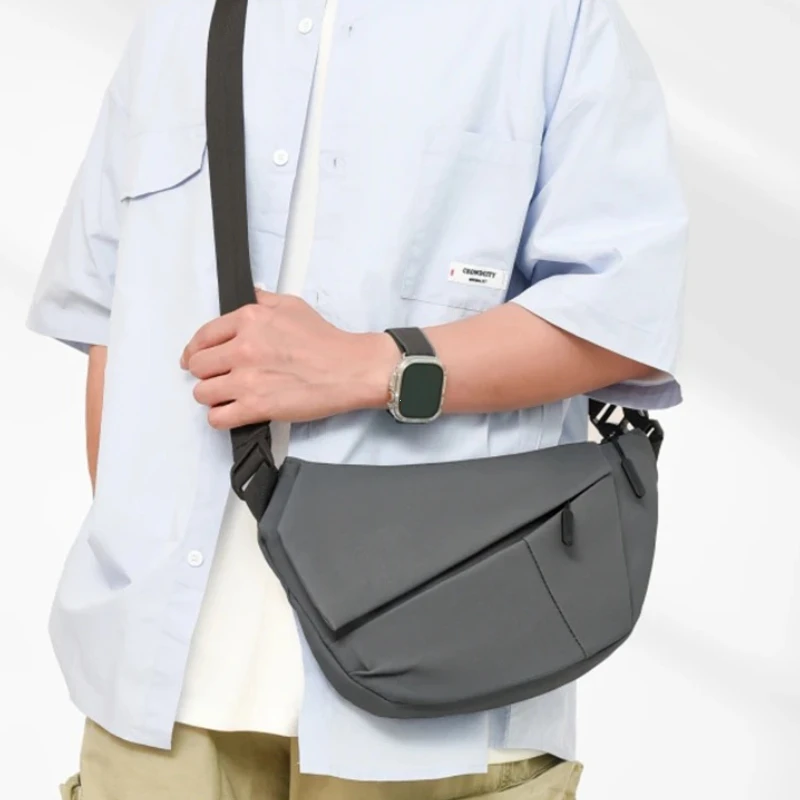 1PC Anti-Theft Triangle cross Bag with Adjustable Strap - Casual Chest Bag for Men,Ideal for Outdoor Activities,Commuting,Travel