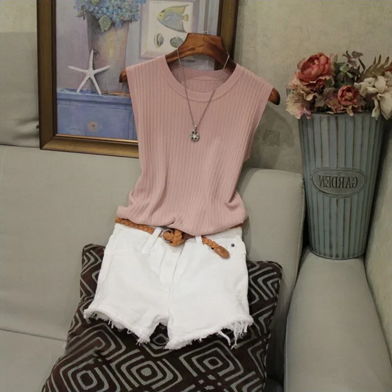 Knitted Vest Image 10