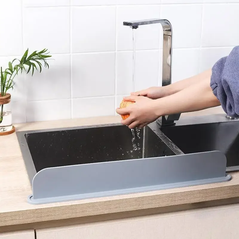 Reusable Silicone Barrier Countertop Sink Splash Guard Splashproof Bathroom Home Dish Washing Suction Cup Board Water Baffle