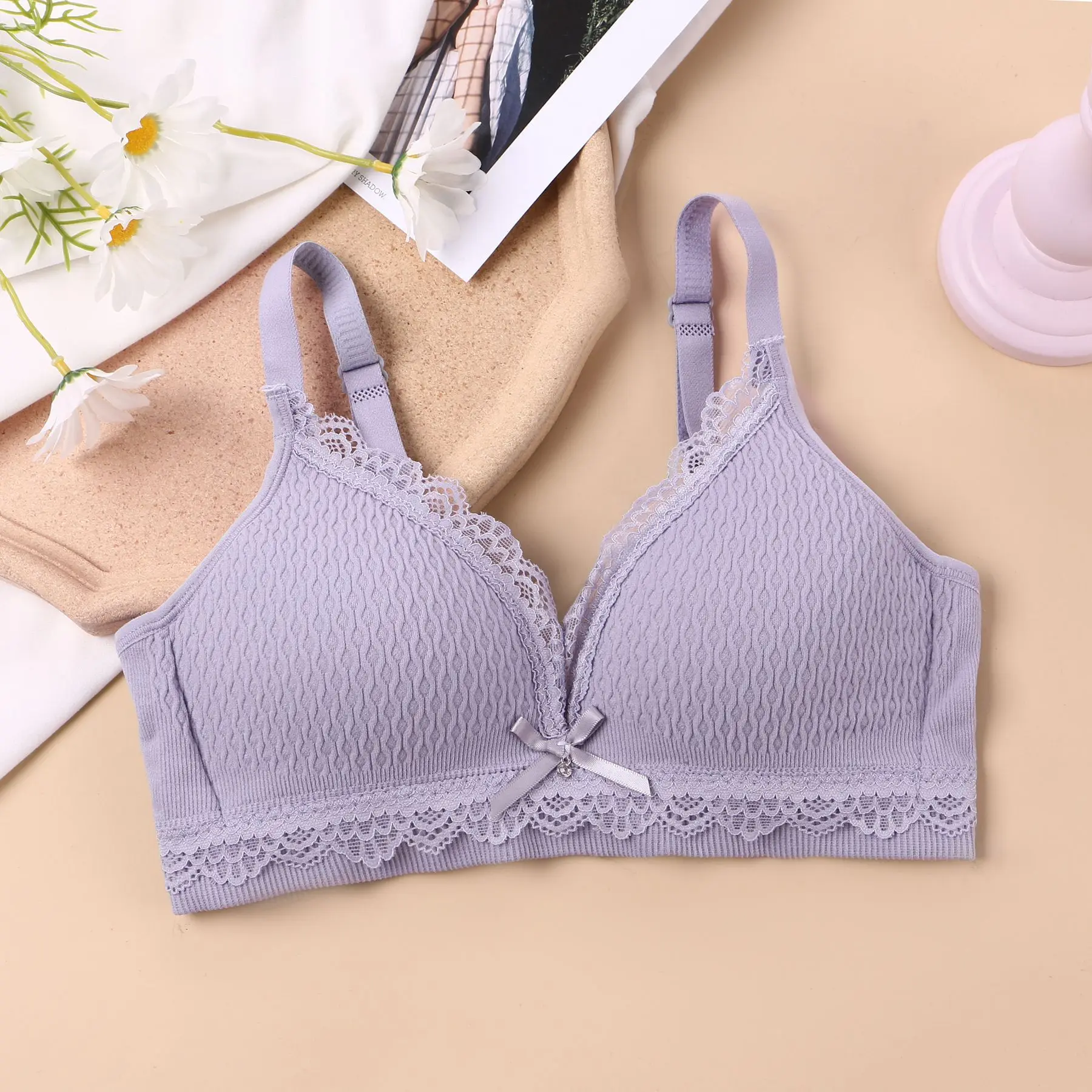 Women Wireless Bra Triangle Cup Lace Underwear Push Up Breathable Brassiere Gathered Sexy Bralette Solid Comfortable Lingerie