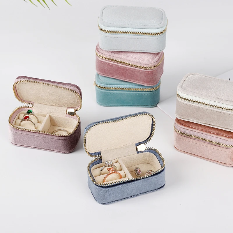 

2023 Velvet Jewelry Travel Organizer Box Portable Necklace Ring Earrings Jewelry Packaging Storage Case Jewelry Display Gift Box