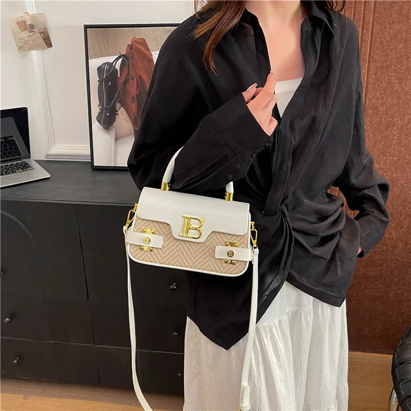 Stylish Oversized Tote Bag With Designer Letter Logo - Fashion-Forward Leather Shopper For Work Travel & Weekend Adventures