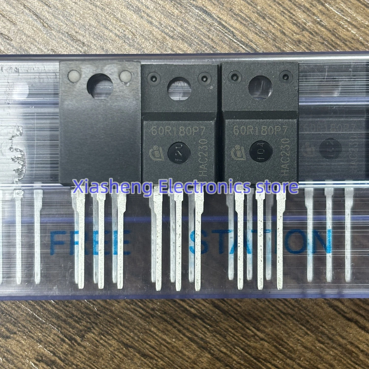 새로운 오리지널 10Pcs 60R180P7 IPA60R180P7 TO-220F 650V 18..