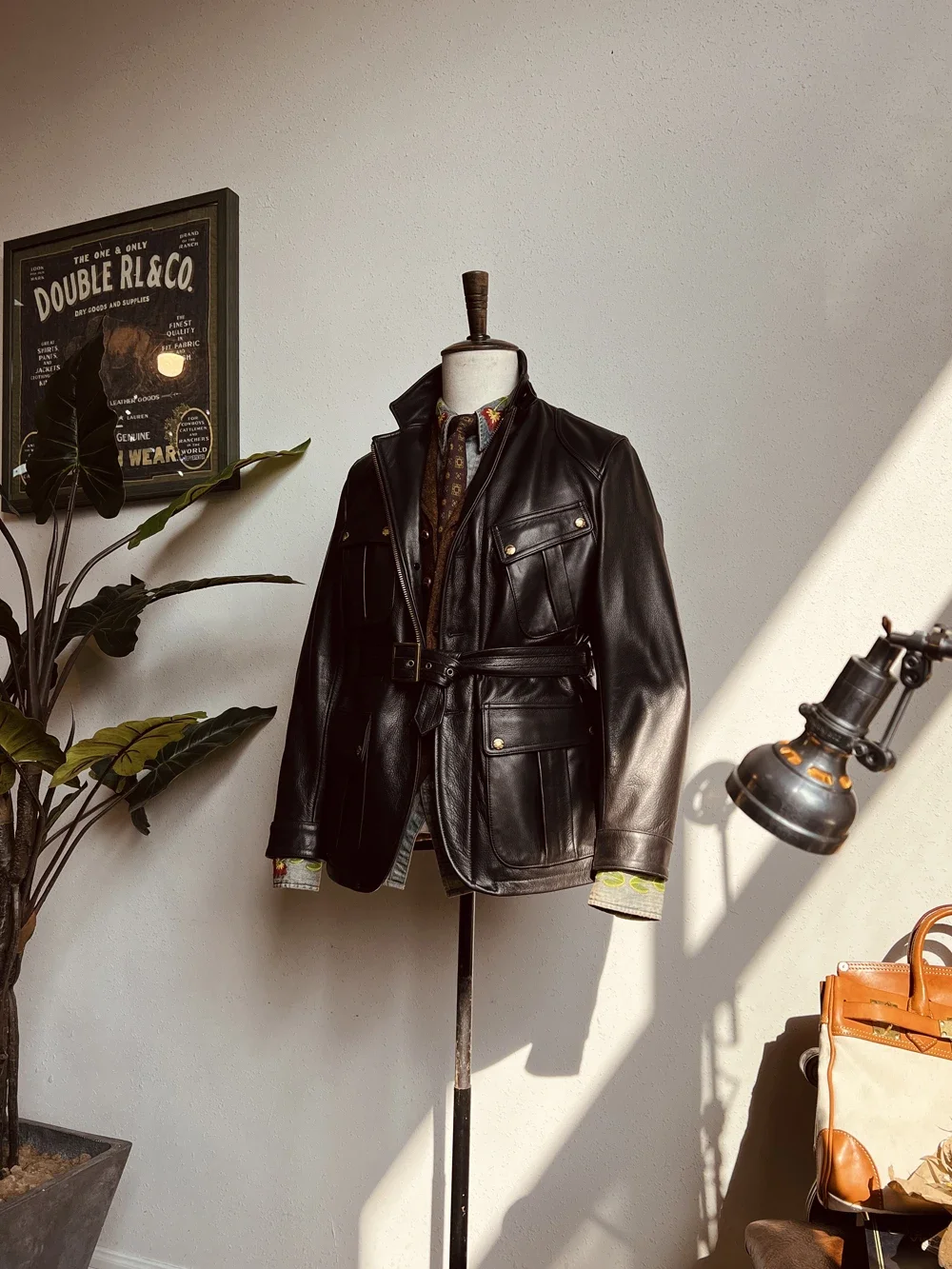 

Tailor Brando J-70 New Zealand Soft Water Dye Crafted Calfskin American Retro Safari Mid-Length Motorcycle Leather Jacket