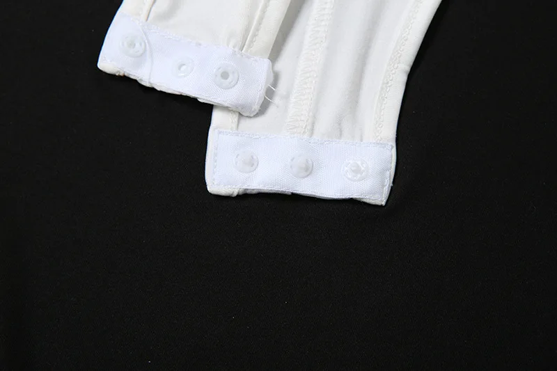 Neckline Detail