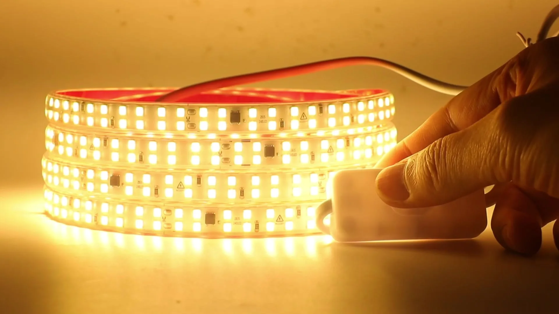 家の装飾のための粘着性の柔軟なLEDストリップライト,防水,チェーンテープ,AC 220v,240LED,m,3000k,4000k,6000k