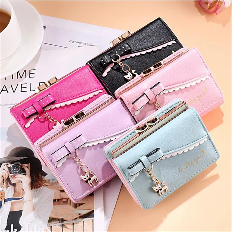 折りたたみ財布 DEINET DEINET SIGNATURE WALLET IN PINK KDCWC4S5311 cherry_blossom_front_1200x1200