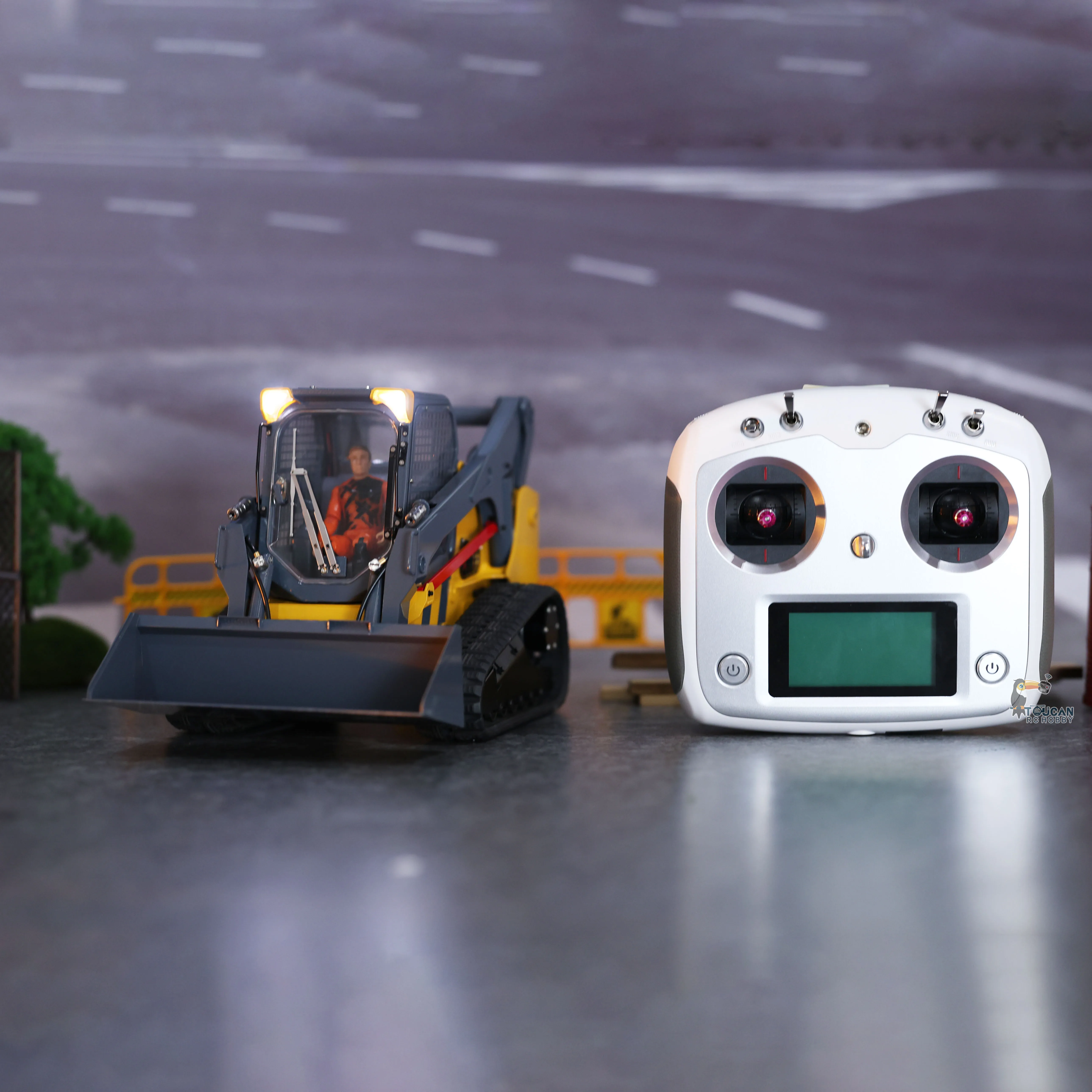 RC Hydraulic Skid-Steer Loader 1/14 SM770 Mini RC Toys RTR Radio Control Construction Vehicle RC Car Painted Model Light Sound 2