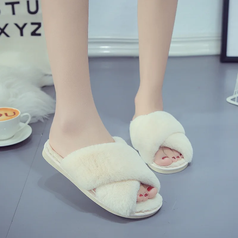 Fashion Women Slipper Casual Comfort Cross Furry Slipper Home Warm Slipper Female Flat Sandals Plus Size Fluffy Slippers Ladies