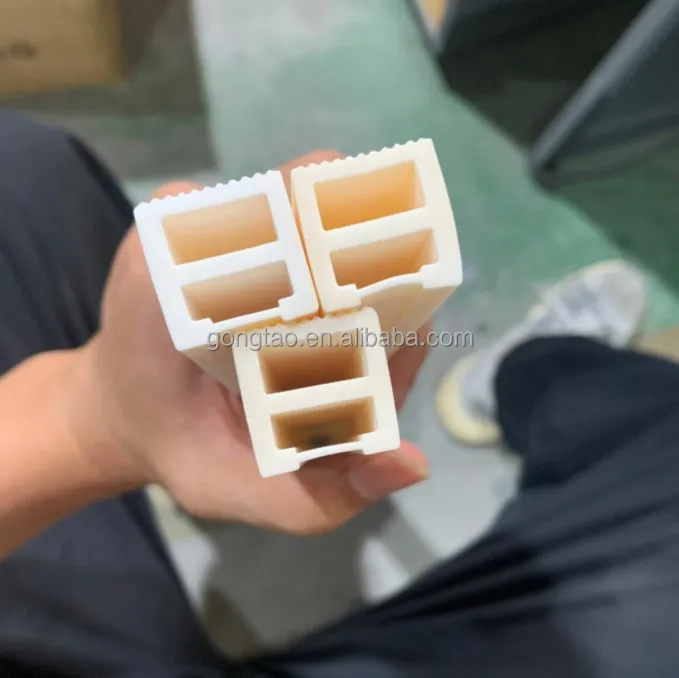 

Long High-Temperature Custom 99% alumina ceramic square tubes