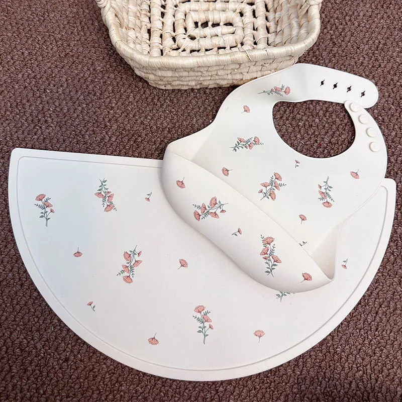 1PCS Baby Bibs Baby Flower Plate Animal Print Children's Bibs Girls Boys Adjustable Soft Silicone Bibs Baby Feeding Supplies 5