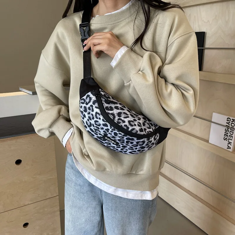 레오파드 인쇄 여성 가슴 가방 여성을위한 작은 어깨 Crossbody 가방 숙녀 허리 모바일 가방 럭셔리 디자이너 여성 핸드백