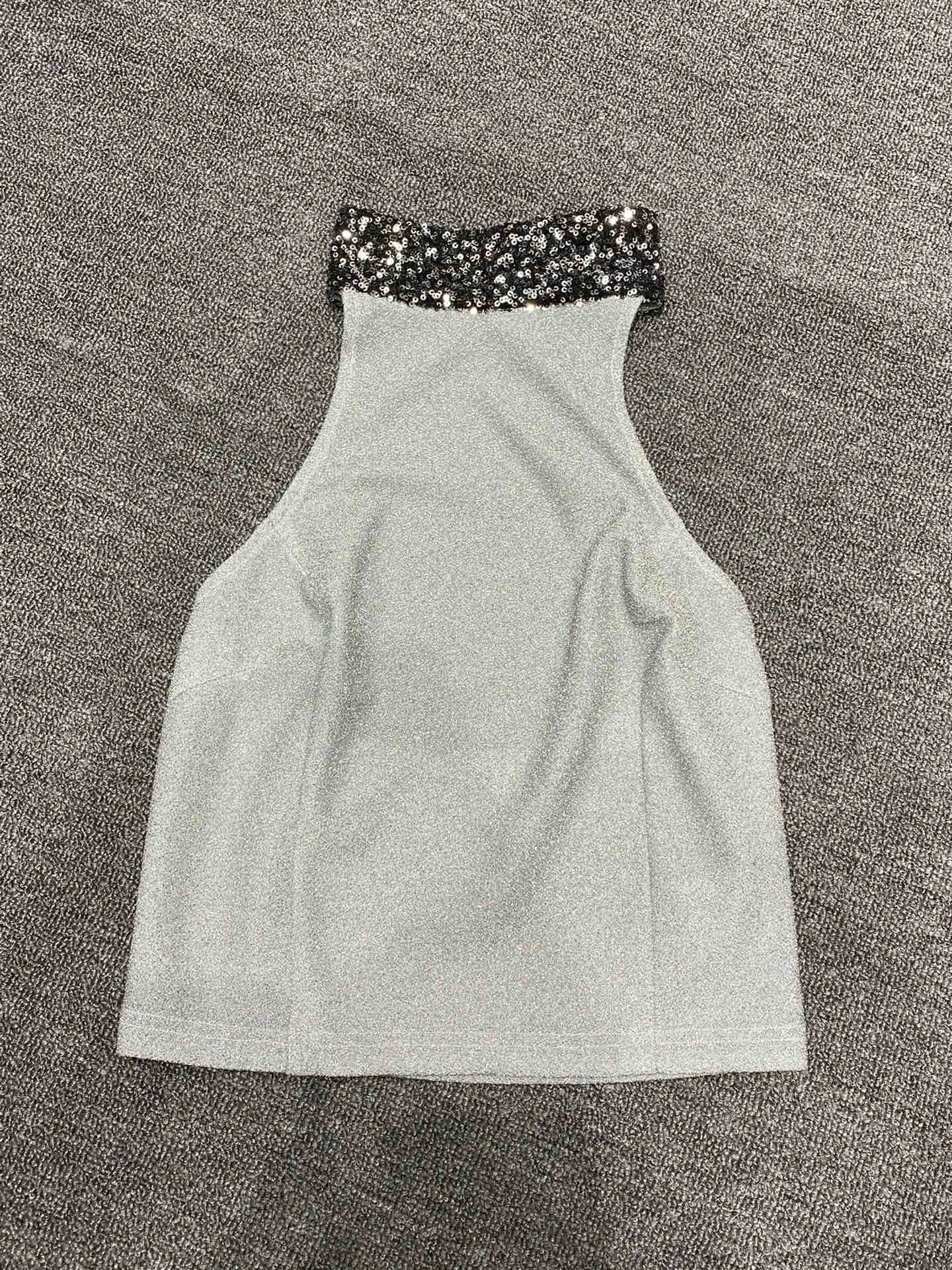 

2024 Spring/Summer New Women's WearGray Sequins Stitching Contrast Color Halterneck Vest 0314