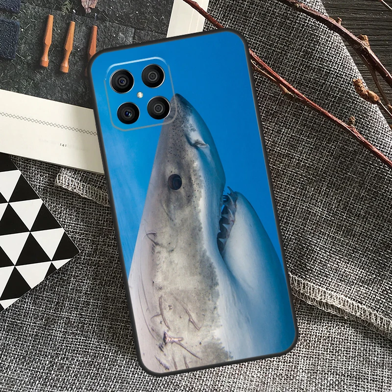 Ocean Shark Tooth Design Fish Case - Stylish Protective Cover