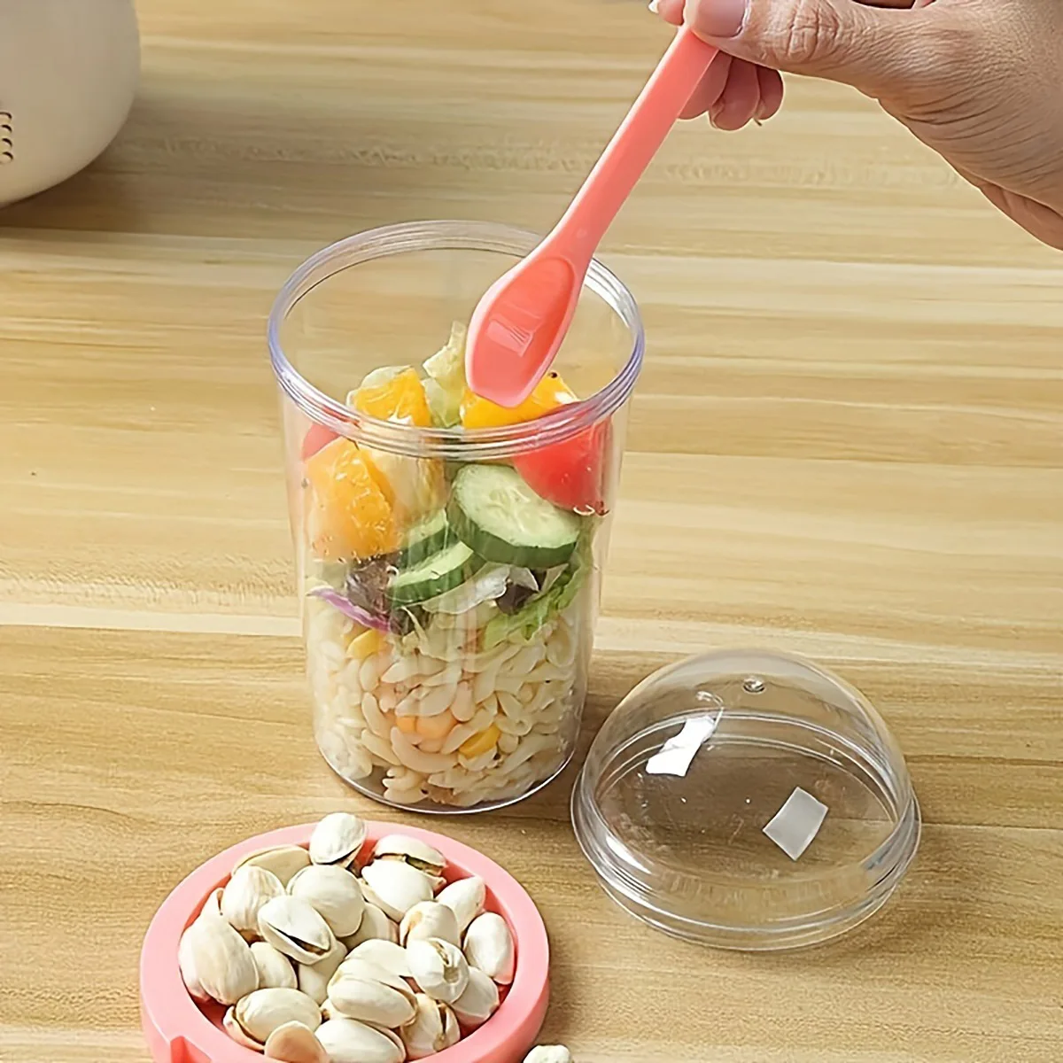 Dry Wet Separation Salad Cup Plastic Healthy Salad Container With Spoon Cup With Lid Portable For Outdoor