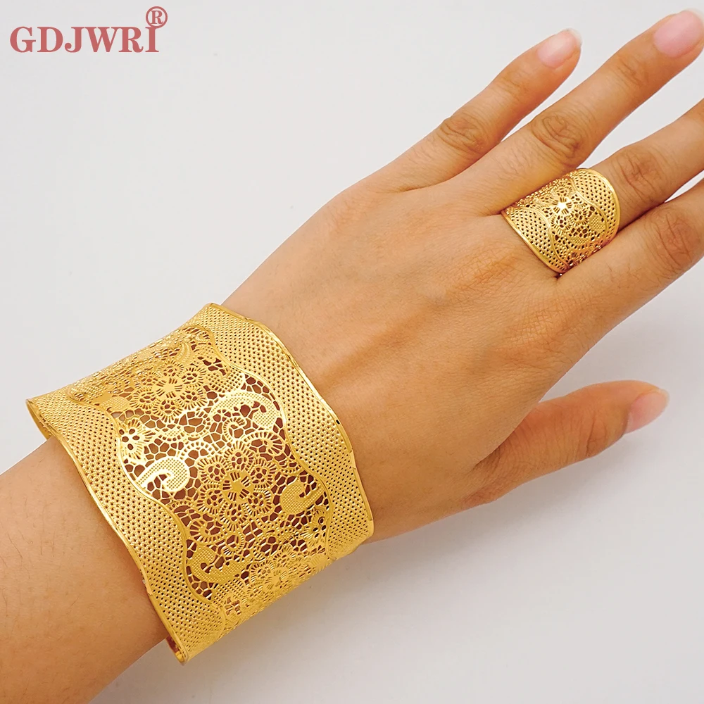 light weight gold bracelet design 👑😃👑 sonar bracelet,sonar bracelet  design,light w… | Gold bracelet for girl, Gold bracelet for women, Silver  bracelets for women