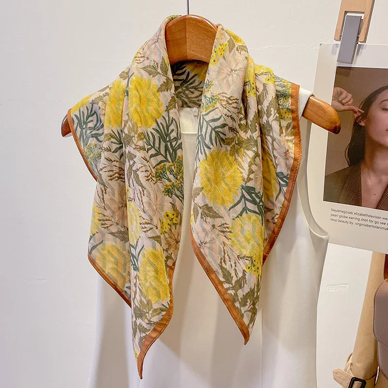 

Новинка, модная женская шаль с принтом граффити, декоративный головной платок, искусство, свежий цветочный темперамент, маленький квадратный шарф