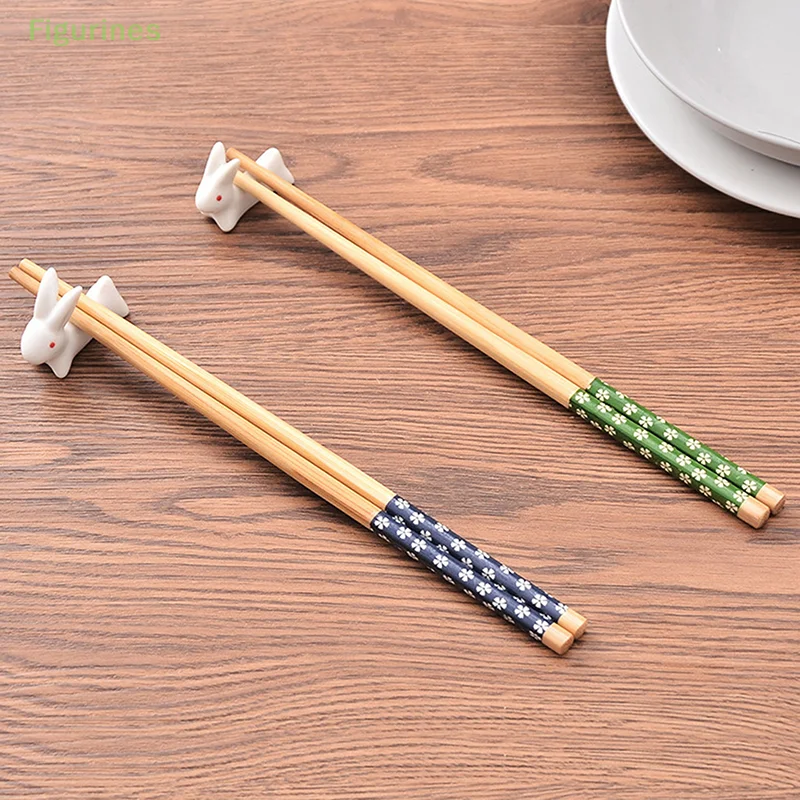 Eco-Friendly Reusable Natural Bamboo Chopsticks Set - Elegant Tableware