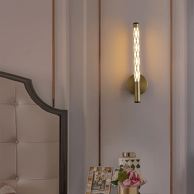 Рисунок 3 - Современная искусственная настенная лампа для гостиной