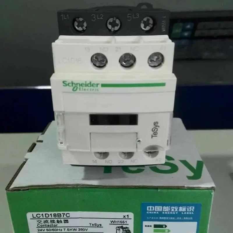̴  AC ˱, LC1D40, D50, D65, D80, D95, LC1D12, D18, D25, D32, D38, B7C, F7C, M7C, 12V, 24V, 36V, 48V, 110V, 220