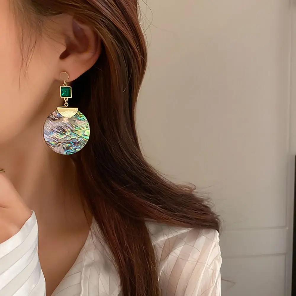 

Handmade Fashion Natural Shell Earrings Women's Irregular Geometric Round Acrylic Drop Hanging Dangle Party Jewelry