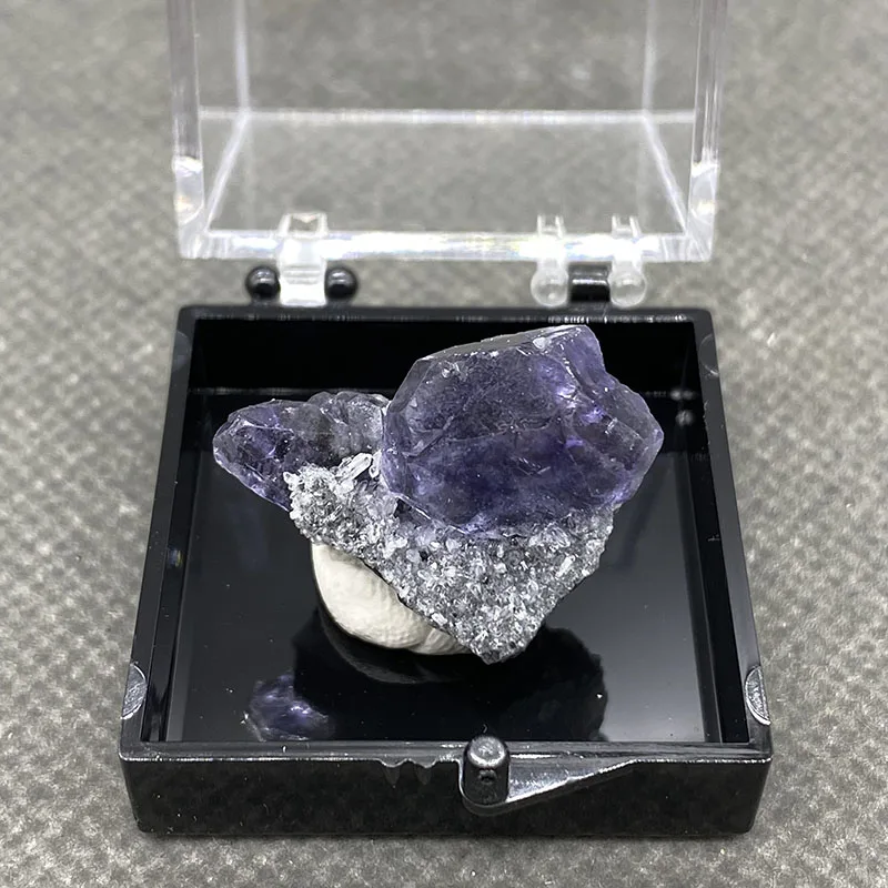 100% Natural Polyhedral Tanzanite blue Purple fluorite cluster mineral specimens Gem level Stones and crystals +Box size：3.5cm fluorite mineral specimens